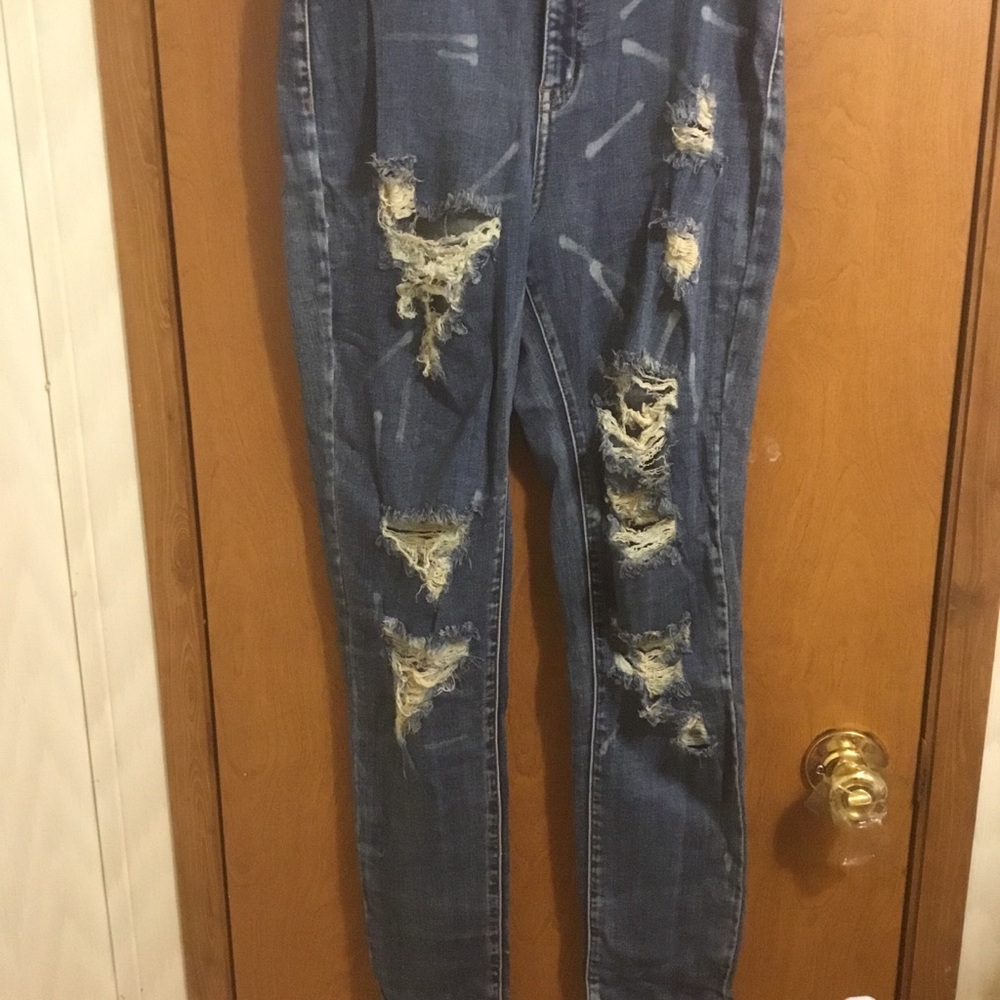 Fashion Nova Medium Wash High Waisted Destroyed Paint Splatter Skinny Jeans 7 - Picture 3 of 9